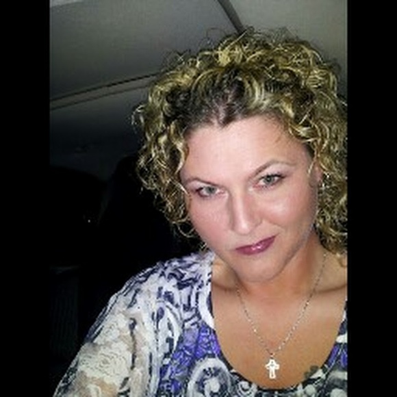 Meet your Posher, Shannon - Picture 1 of 1